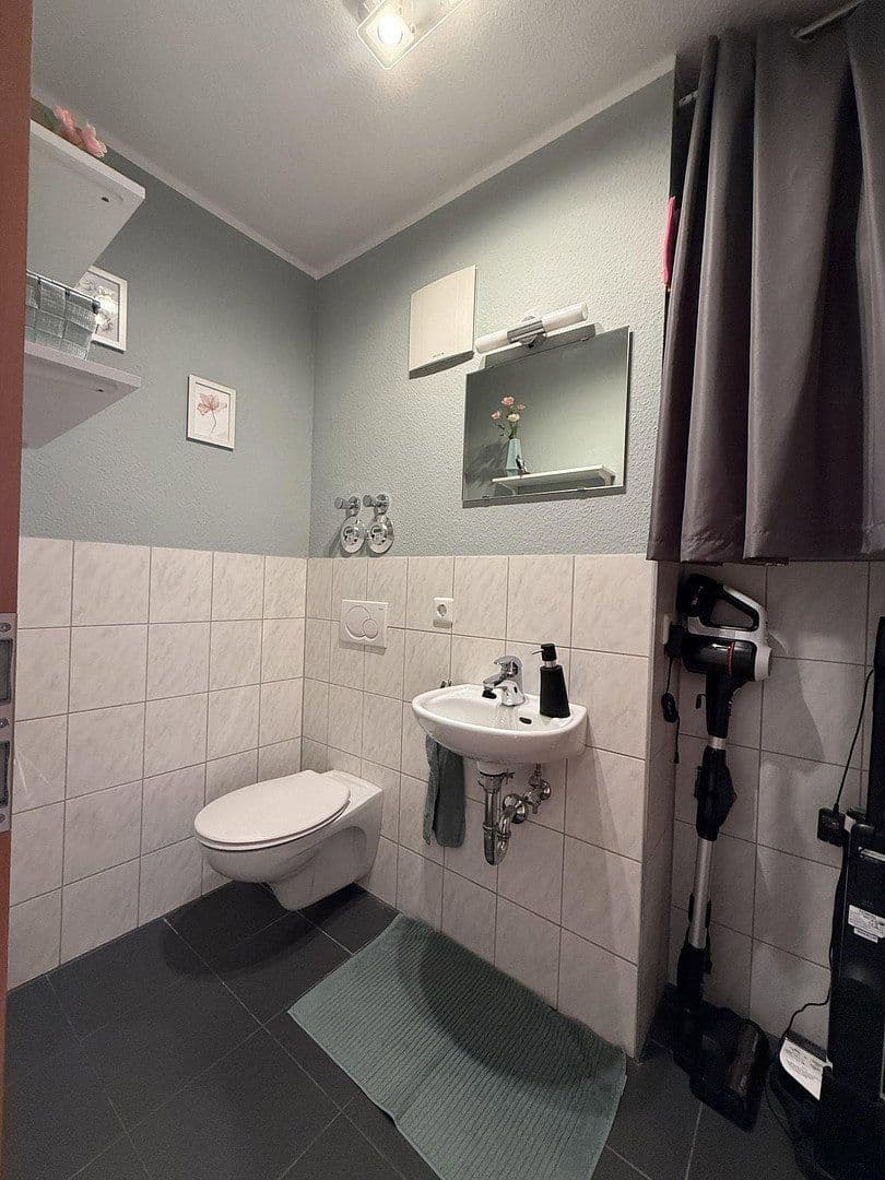 Prenájom bytu 3-izbový 80 m², Korntal-Münchingen, Bádensko-Wurttembersko Prenájom bytu 3-izbový 80 m², Korntal-Münchingen, Bádensko-Wurttembersko