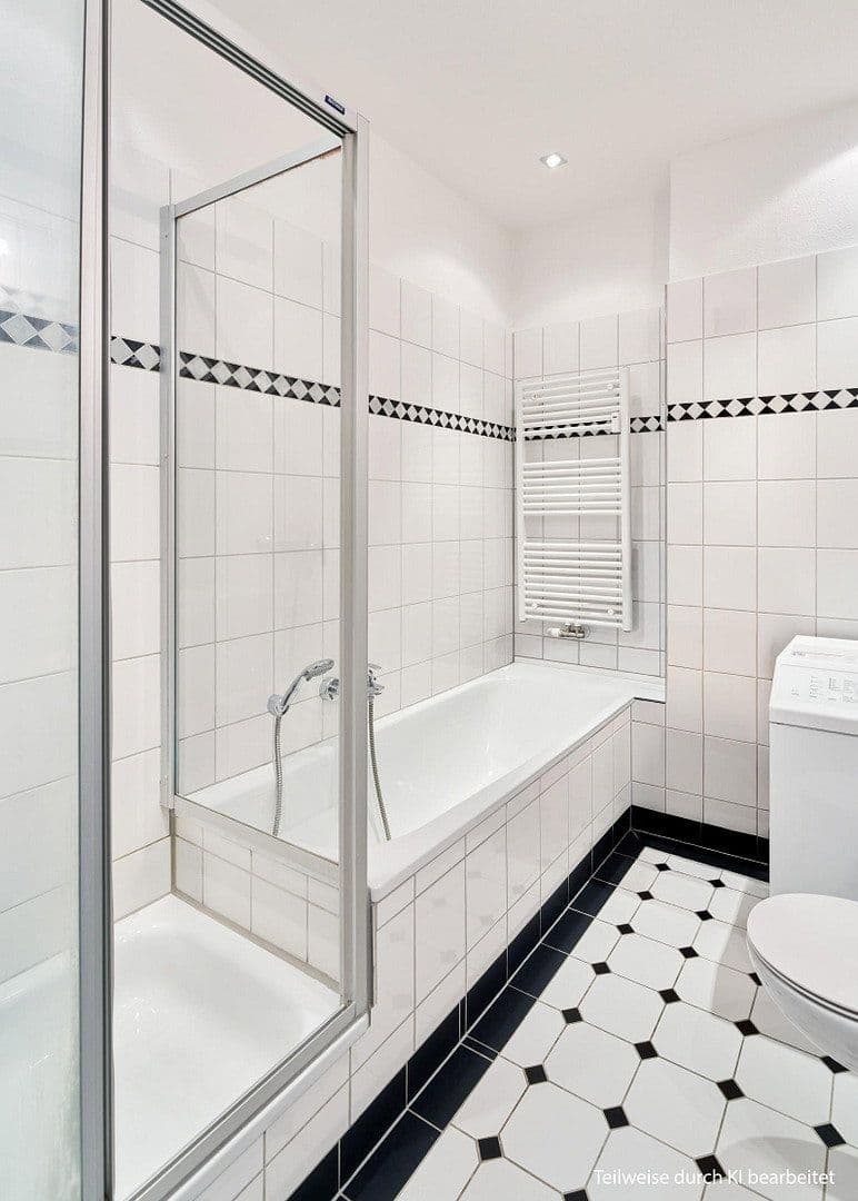 Predaj bytu 3-izbový 95 m², Stargarderstr. 21, Berlin, Berlín Predaj bytu 3-izbový 95 m², Stargarderstr. 21, Berlin, Berlín