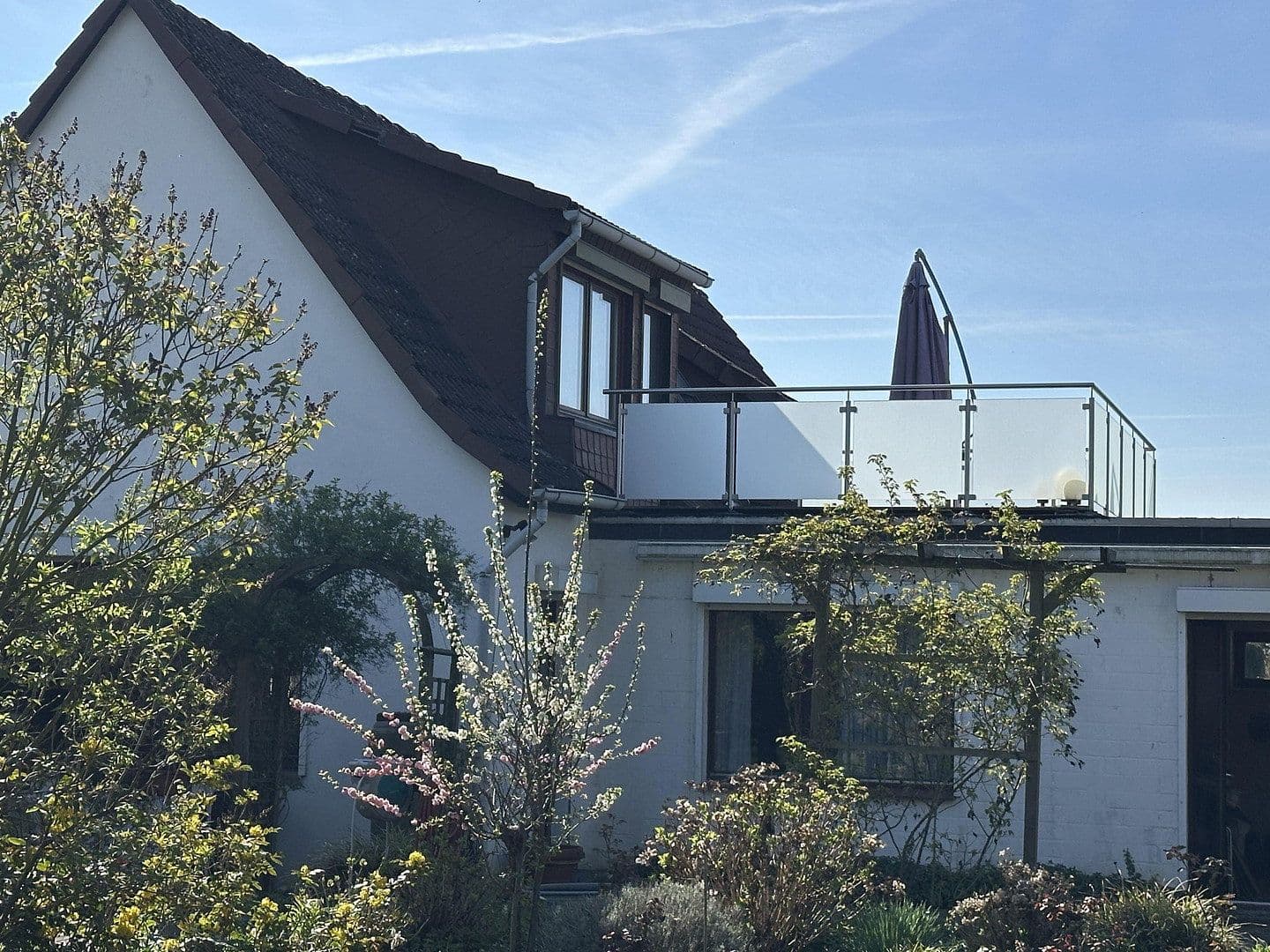 Predaj domu 150 m², pozemek 589 m², Braunschweig, Dolné Sasko Predaj domu 150 m², pozemek 589 m², Braunschweig, Dolné Sasko