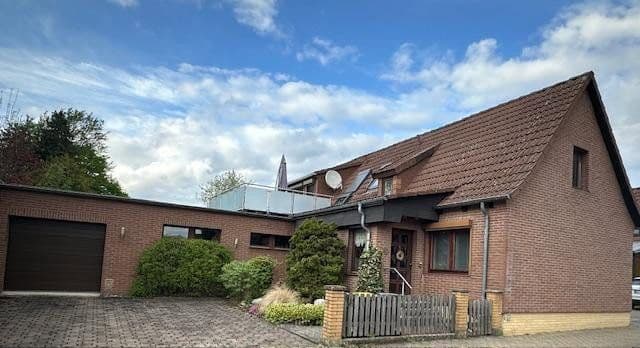 Predaj domu 150 m², pozemek 589 m², Braunschweig, Dolné Sasko Predaj domu 150 m², pozemek 589 m², Braunschweig, Dolné Sasko