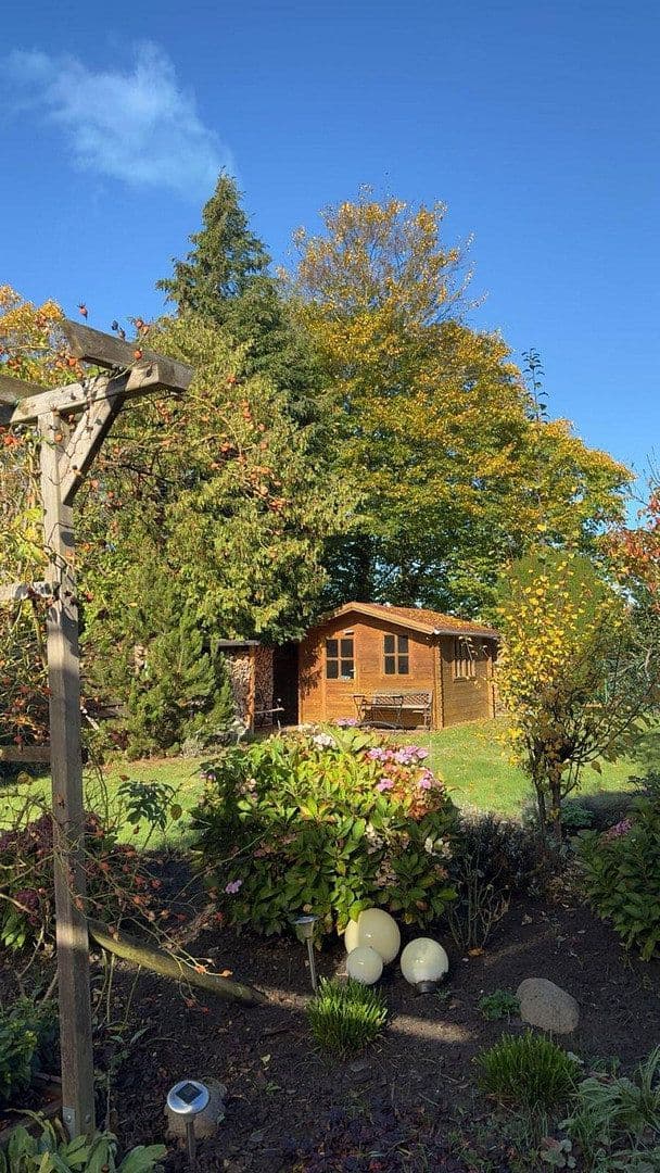 Predaj domu 150 m², pozemek 589 m², Braunschweig, Dolné Sasko Predaj domu 150 m², pozemek 589 m², Braunschweig, Dolné Sasko