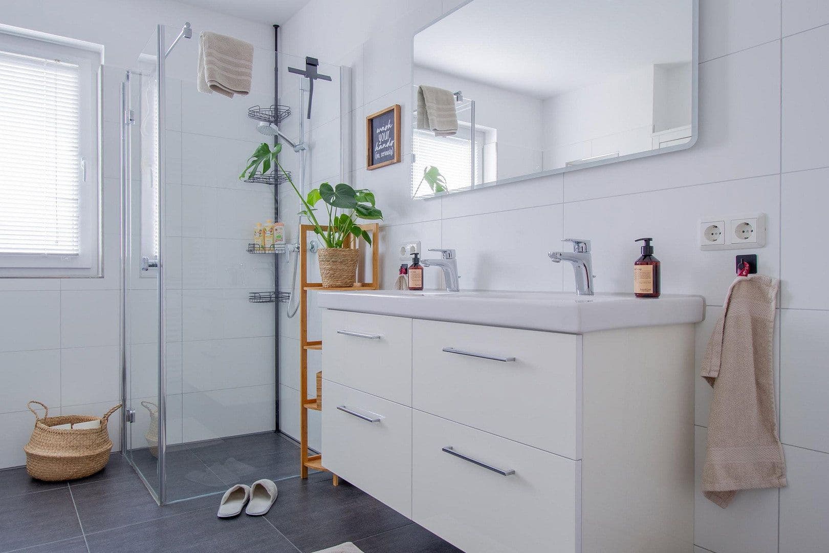 Predaj bytu 3-izbový 114 m², Wolfsburg, Dolné Sasko Predaj bytu 3-izbový 114 m², Wolfsburg, Dolné Sasko