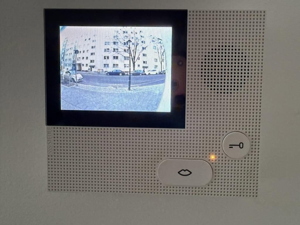 Predaj bytu 3-izbový 110 m², Harzer Straße 109, Berlin, Berlín Predaj bytu 3-izbový 110 m², Harzer Straße 109, Berlin, Berlín