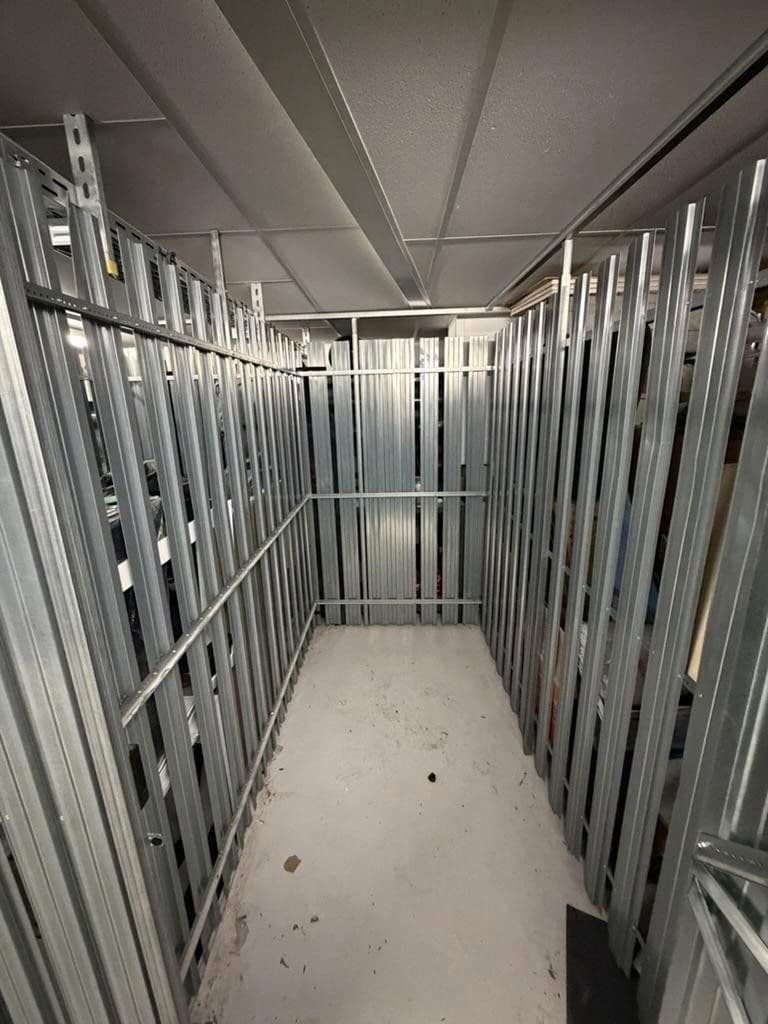 Predaj bytu 3-izbový 110 m², Harzer Straße 109, Berlin, Berlín Predaj bytu 3-izbový 110 m², Harzer Straße 109, Berlin, Berlín