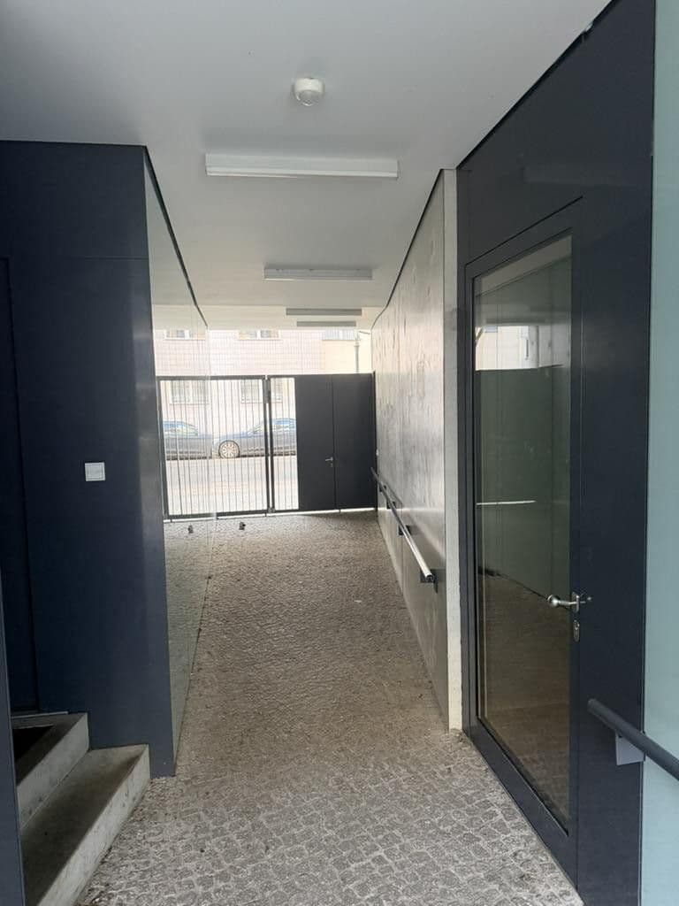 Predaj bytu 3-izbový 110 m², Harzer Straße 109, Berlin, Berlín Predaj bytu 3-izbový 110 m², Harzer Straße 109, Berlin, Berlín