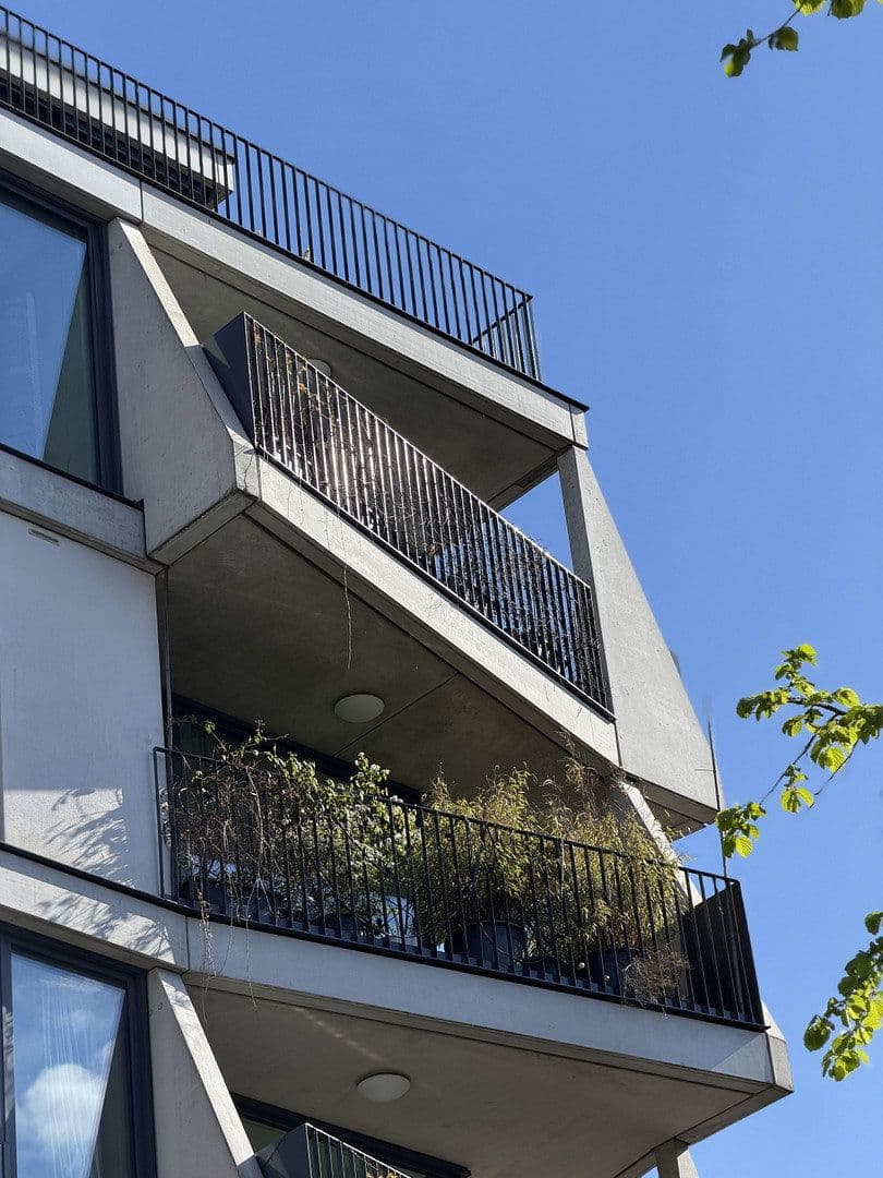 Predaj bytu 3-izbový 110 m², Harzer Straße 109, Berlin, Berlín Predaj bytu 3-izbový 110 m², Harzer Straße 109, Berlin, Berlín