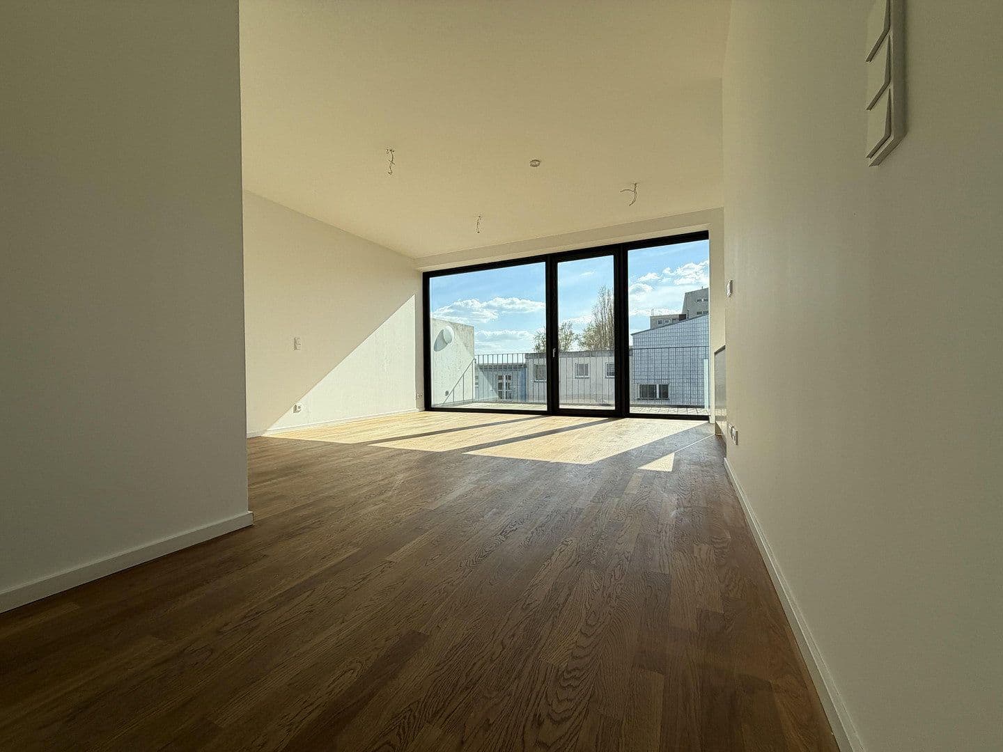 Predaj bytu 3-izbový 110 m², Harzer Straße 109, Berlin, Berlín Predaj bytu 3-izbový 110 m², Harzer Straße 109, Berlin, Berlín