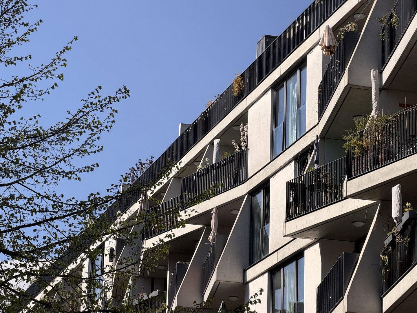 Predaj bytu 3-izbový 110 m², Harzer Straße 109, Berlin, Berlín Predaj bytu 3-izbový 110 m², Harzer Straße 109, Berlin, Berlín