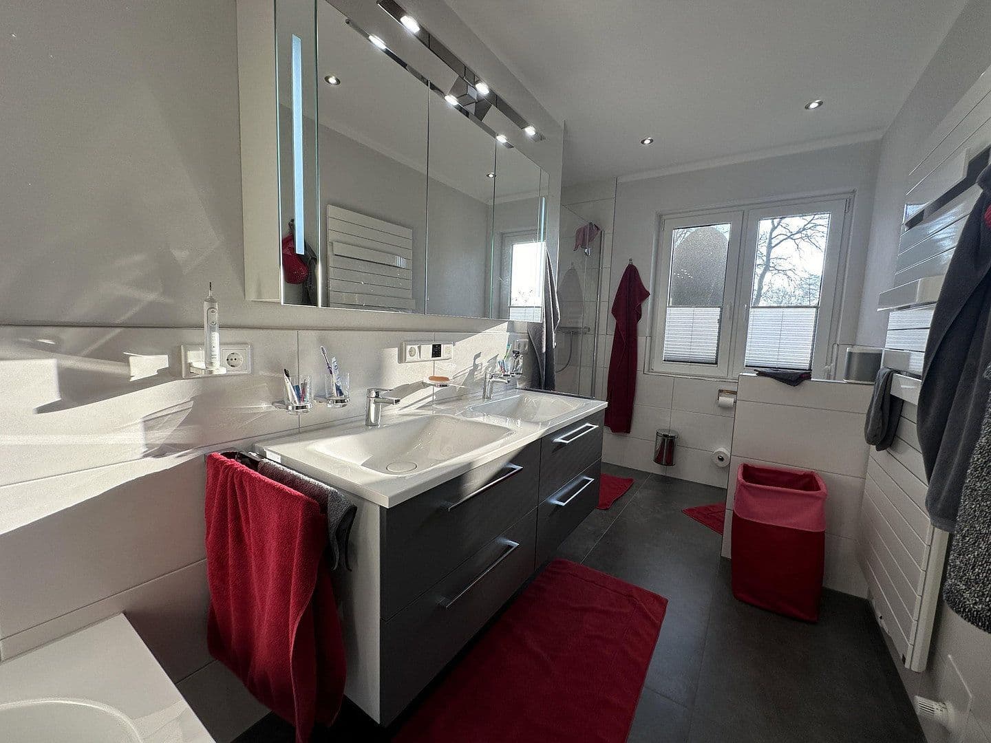 Predaj domu 300 m², pozemek 984 m², Bad Zwischenahn, Dolné Sasko Predaj domu 300 m², pozemek 984 m², Bad Zwischenahn, Dolné Sasko