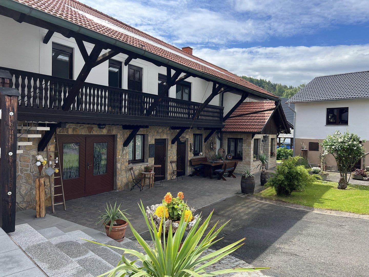 Predaj domu 585 m², pozemek 3.182 m², Rippershausen, Durínsko Predaj domu 585 m², pozemek 3.182 m², Rippershausen, Durínsko