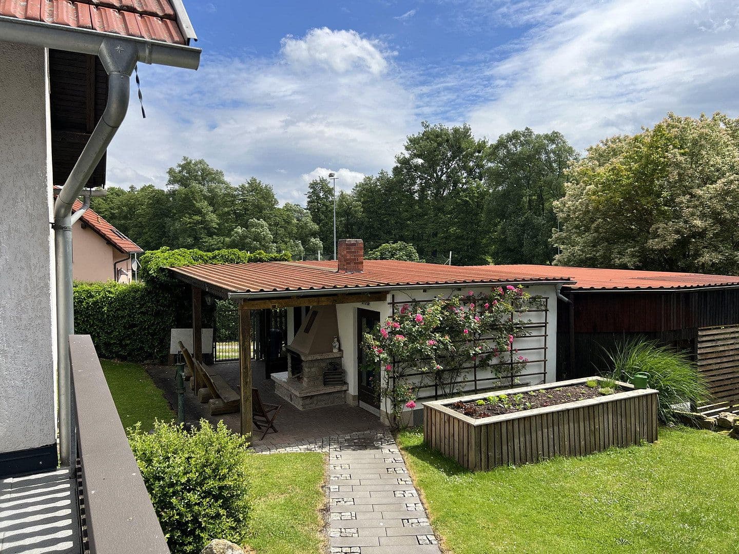 Predaj domu 585 m², pozemek 3.182 m², Rippershausen, Durínsko Predaj domu 585 m², pozemek 3.182 m², Rippershausen, Durínsko
