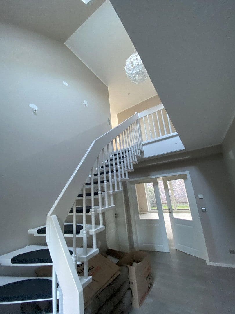 Prenájom domu 152 m², pozemek 300 m², Hamburg, Hamburg Prenájom domu 152 m², pozemek 300 m², Hamburg, Hamburg