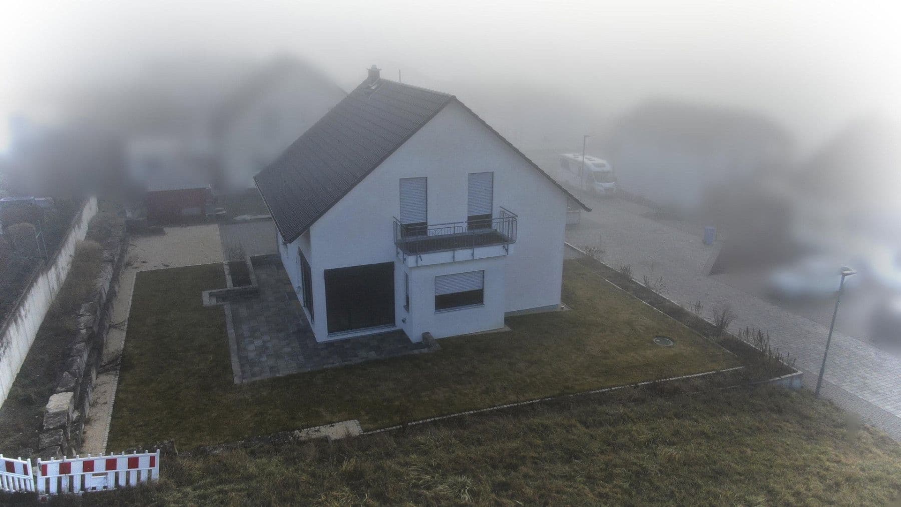 Predaj domu 200 m², pozemek 555 m², Niederkleener Strasse 27, Langgöns, Hesensko Predaj domu 200 m², pozemek 555 m², Niederkleener Strasse 27, Langgöns, Hesensko