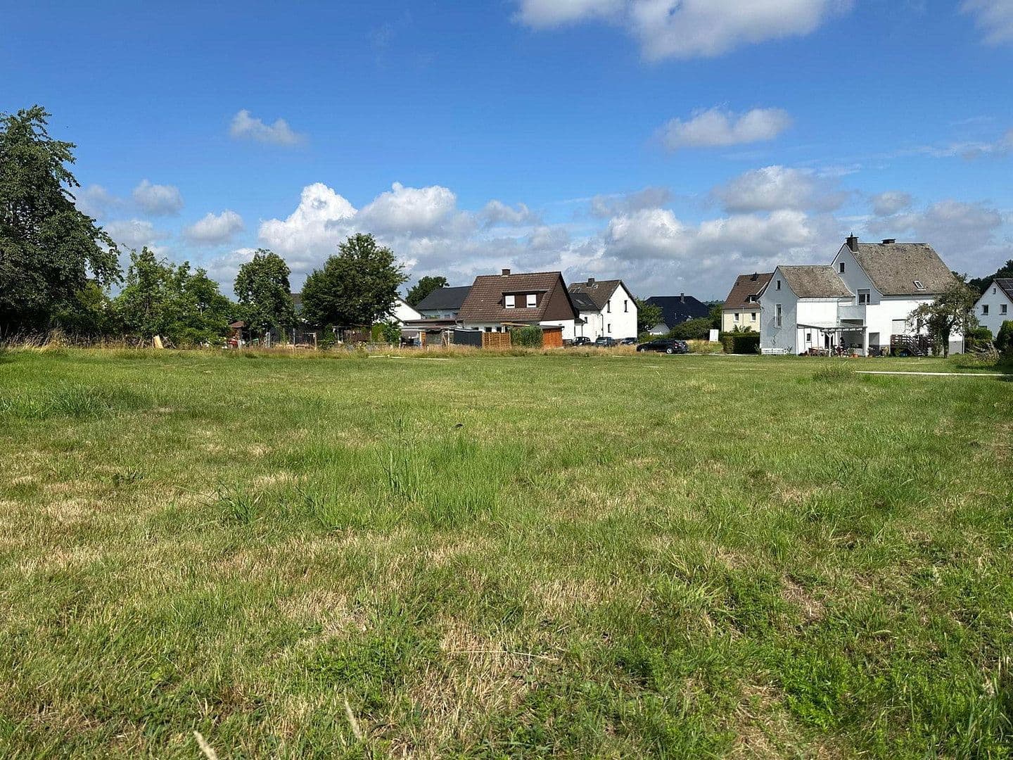 Predaj pozemku 431 m², Halinger Dorfstraße, Menden (Sauerland), Severné Porýnie - Westfálsko Predaj pozemku 431 m², Halinger Dorfstraße, Menden (Sauerland), Severné Porýnie - Westfálsko