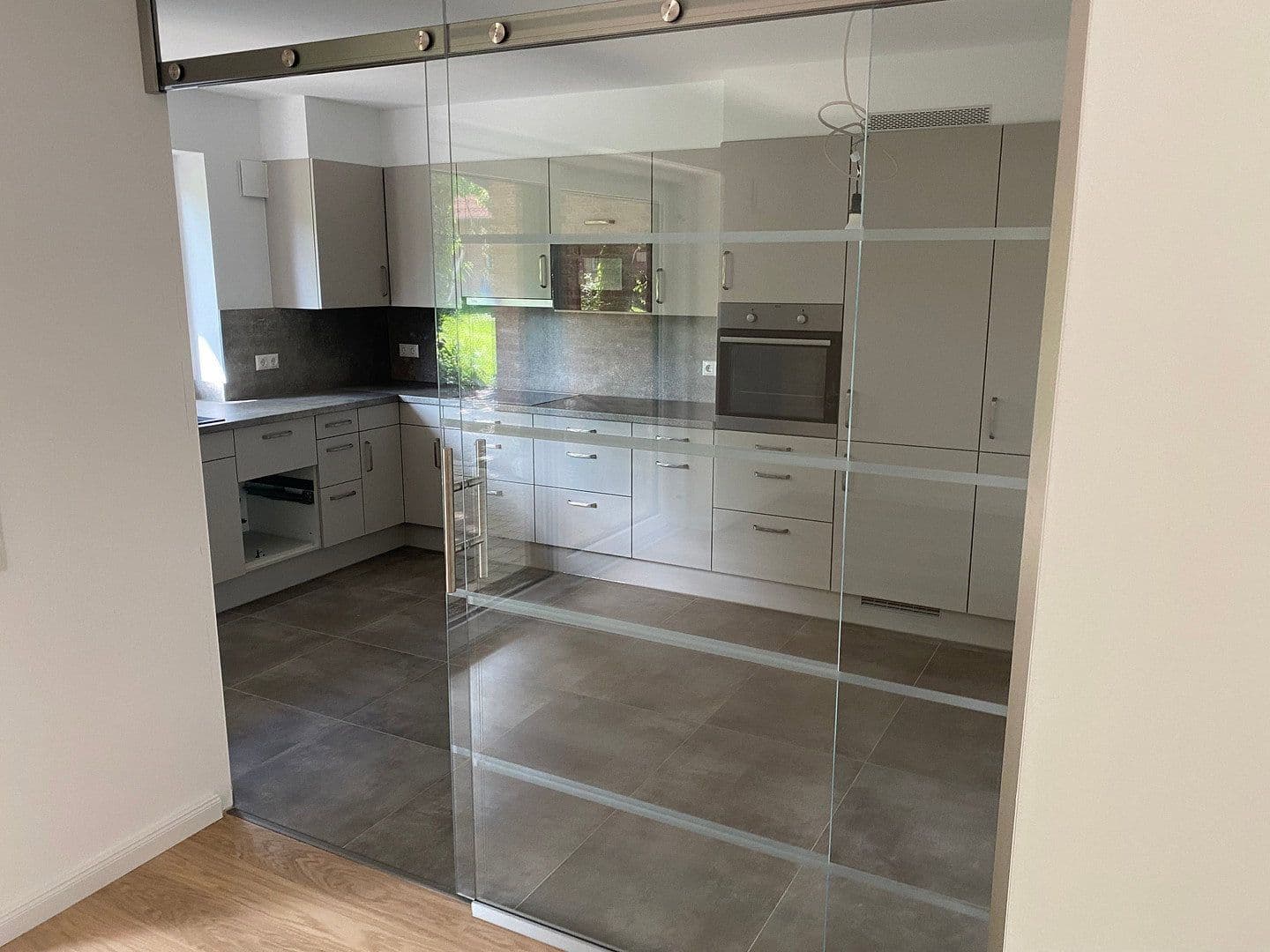 Prenájom bytu 3-izbový 94 m², Theodor-Storm-Straße 64, Hanerau-Hademarschen, Šlezvicko-Holštajnsko Prenájom bytu 3-izbový 94 m², Theodor-Storm-Straße 64, Hanerau-Hademarschen, Šlezvicko-Holštajnsko