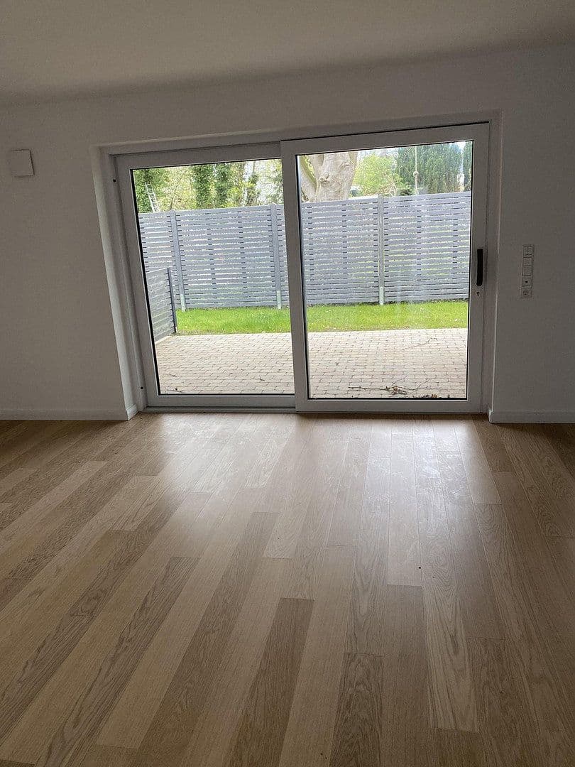 Prenájom bytu 3-izbový 94 m², Theodor-Storm-Straße 64, Hanerau-Hademarschen, Šlezvicko-Holštajnsko Prenájom bytu 3-izbový 94 m², Theodor-Storm-Straße 64, Hanerau-Hademarschen, Šlezvicko-Holštajnsko