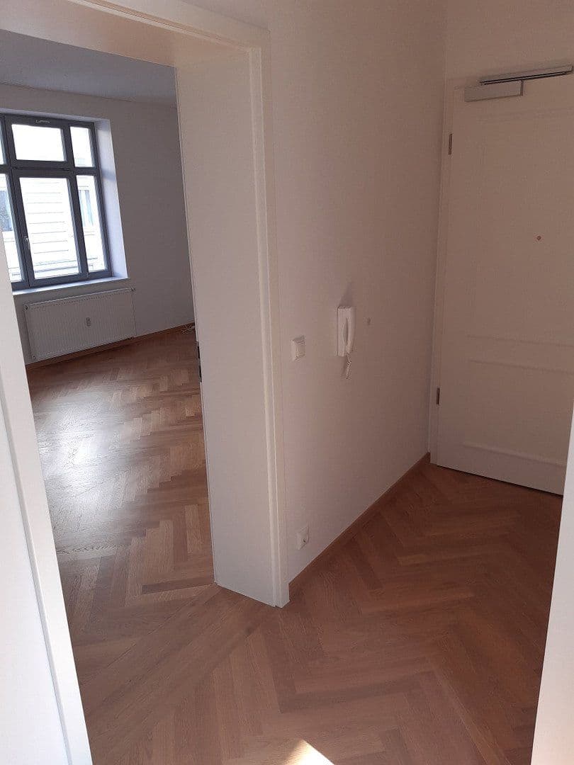 Prenájom bytu 2-izbový 74 m², München, Bavorsko Prenájom bytu 2-izbový 74 m², München, Bavorsko