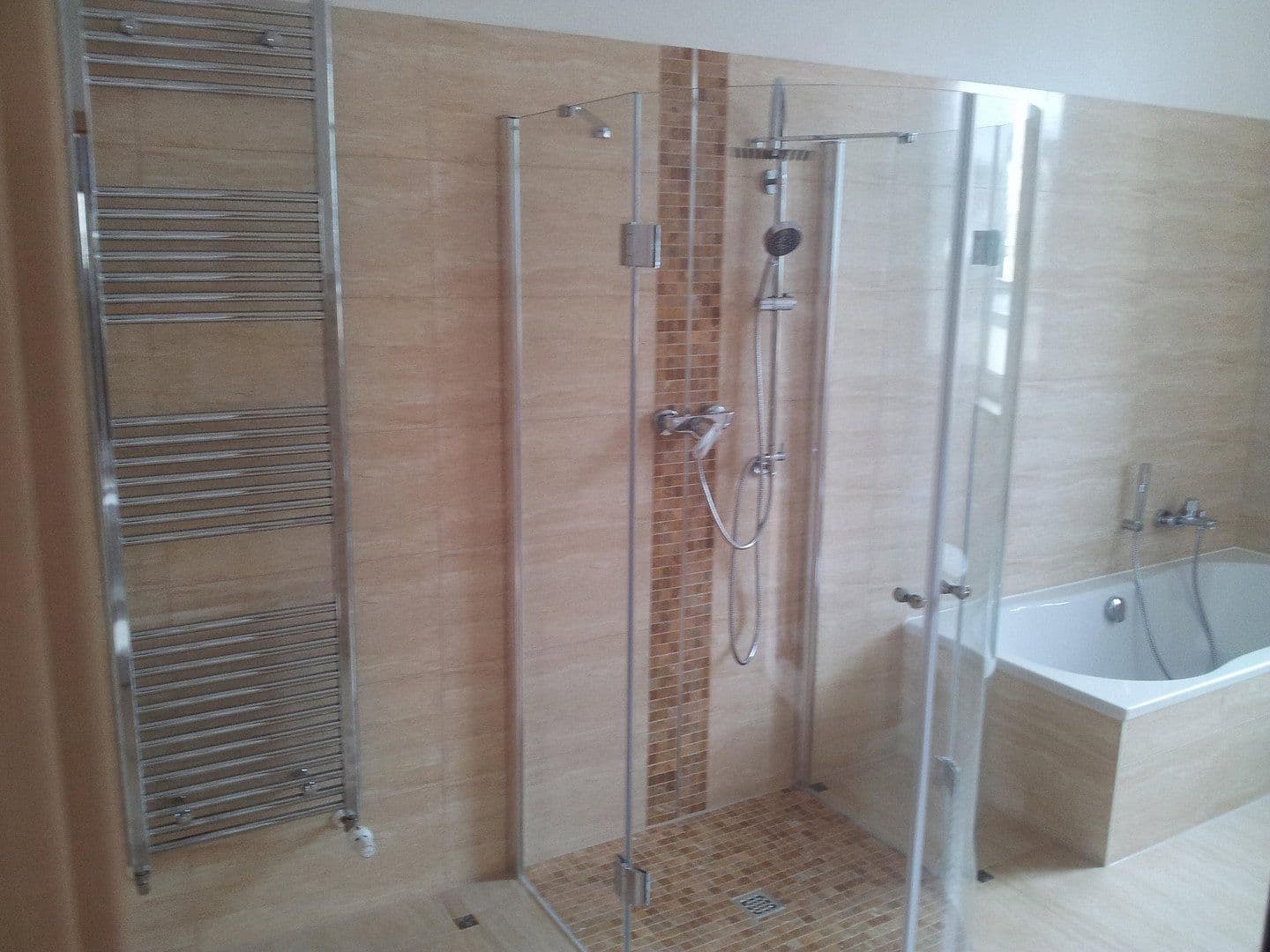 Prenájom bytu 2-izbový 86 m², Lehrte, Dolné Sasko Prenájom bytu 2-izbový 86 m², Lehrte, Dolné Sasko