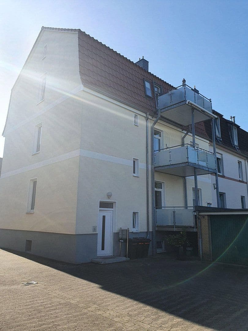 Prenájom bytu 2-izbový 86 m², Lehrte, Dolné Sasko Prenájom bytu 2-izbový 86 m², Lehrte, Dolné Sasko