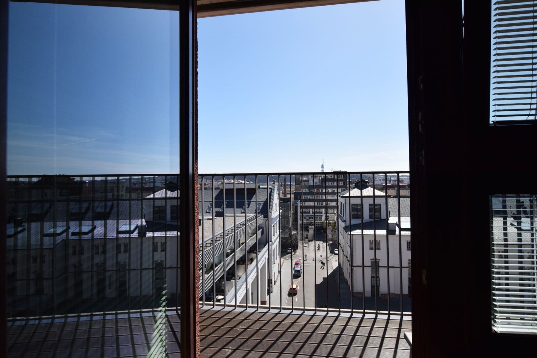 Prenájom bytu 2-izbový 65 m², U Uranie, Praha, Praha Prenájom bytu 2-izbový 65 m², U Uranie, Praha, Praha