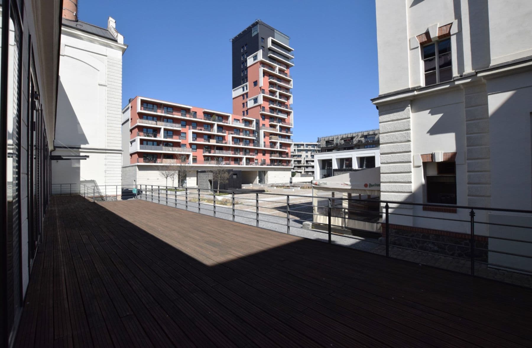 Prenájom bytu 2-izbový 65 m², U Uranie, Praha, Praha Prenájom bytu 2-izbový 65 m², U Uranie, Praha, Praha