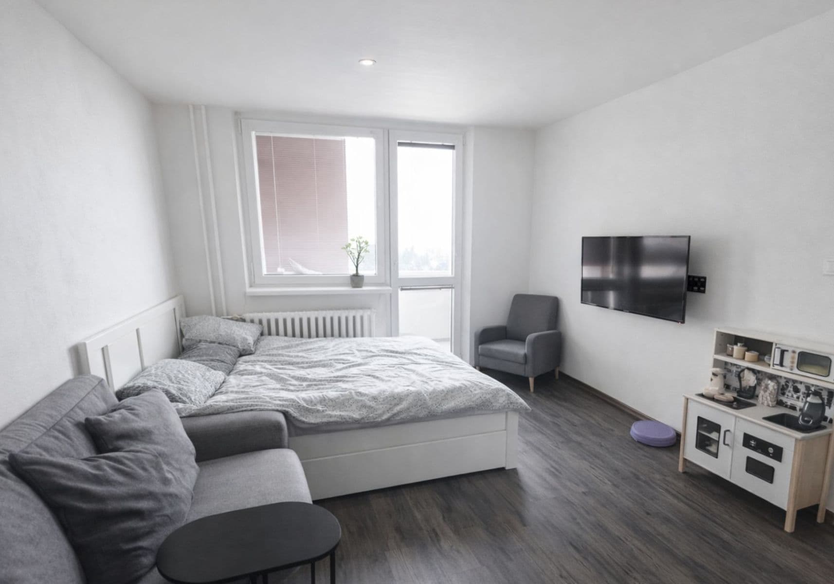 Prenájom bytu 1-izbový 42 m², Politických vězňů, Olomouc, Olomoucký kraj Prenájom bytu 1-izbový 42 m², Politických vězňů, Olomouc, Olomoucký kraj