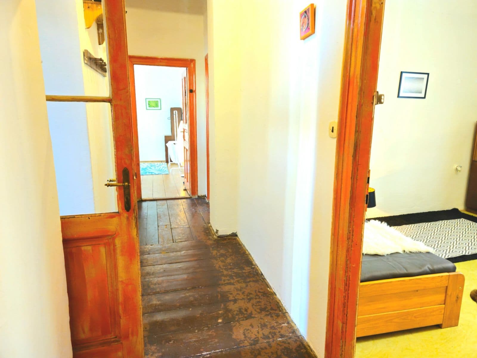 Prenájom bytu 3-izbový 90 m², Husinecká, Praha, Praha Prenájom bytu 3-izbový 90 m², Husinecká, Praha, Praha