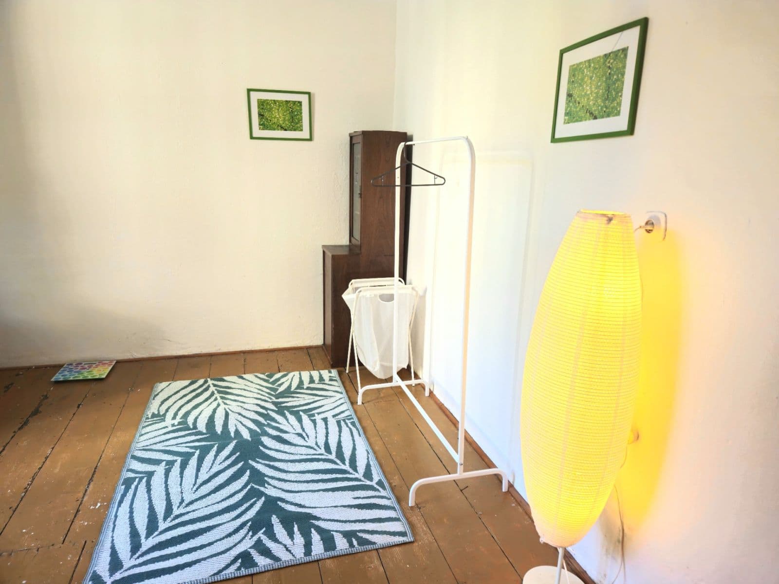 Prenájom bytu 3-izbový 90 m², Husinecká, Praha, Praha Prenájom bytu 3-izbový 90 m², Husinecká, Praha, Praha