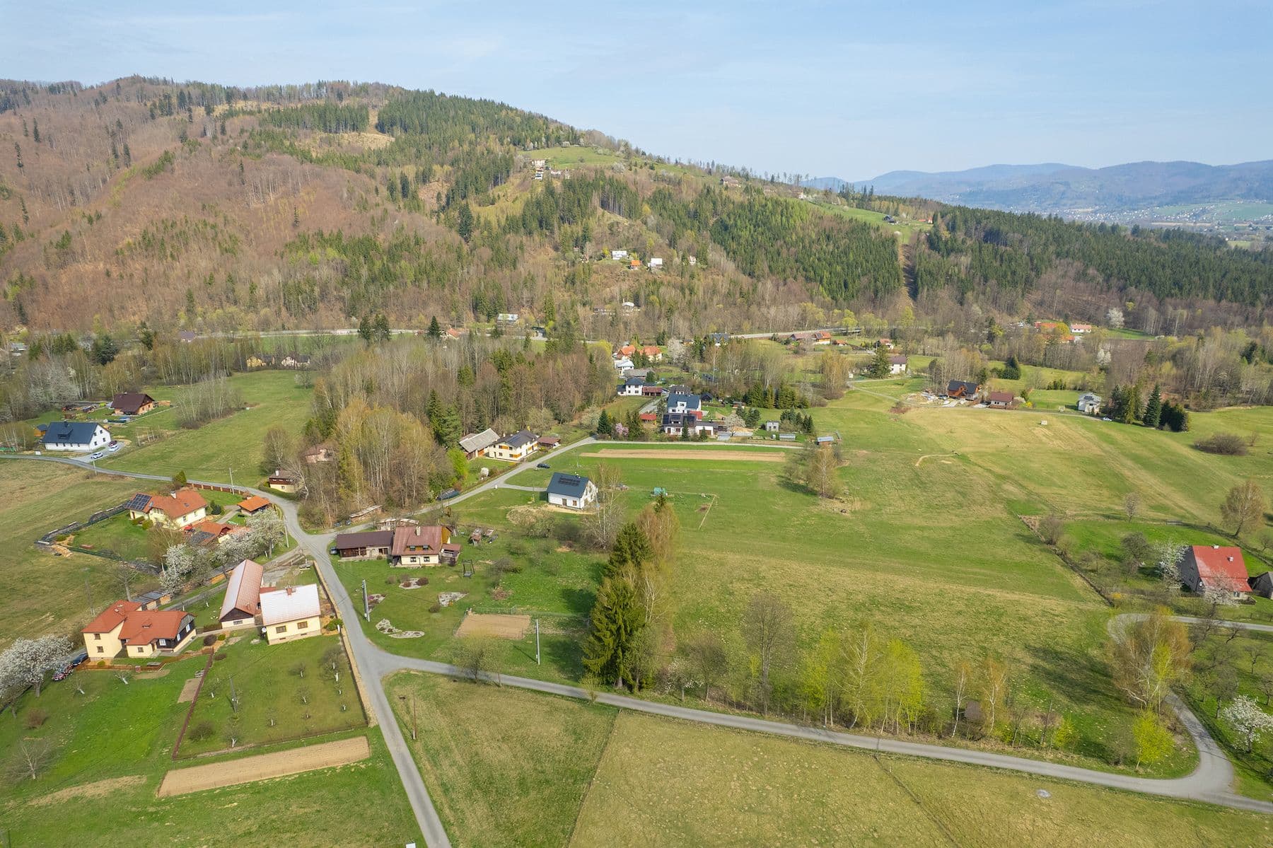 Predaj pozemku 1.195 m², Dolní Lomná, Moravskoslezský kraj Predaj pozemku 1.195 m², Dolní Lomná, Moravskoslezský kraj