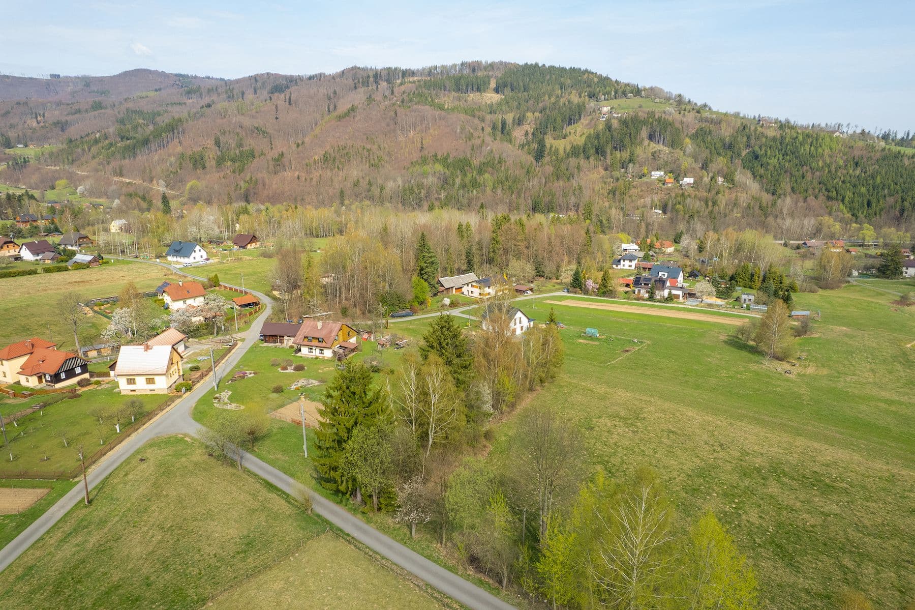 Predaj pozemku 1.195 m², Dolní Lomná, Moravskoslezský kraj Predaj pozemku 1.195 m², Dolní Lomná, Moravskoslezský kraj