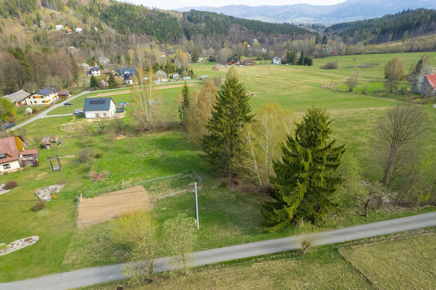 Predaj pozemku 1.195 m², Dolní Lomná, Moravskoslezský kraj Predaj pozemku 1.195 m², Dolní Lomná, Moravskoslezský kraj