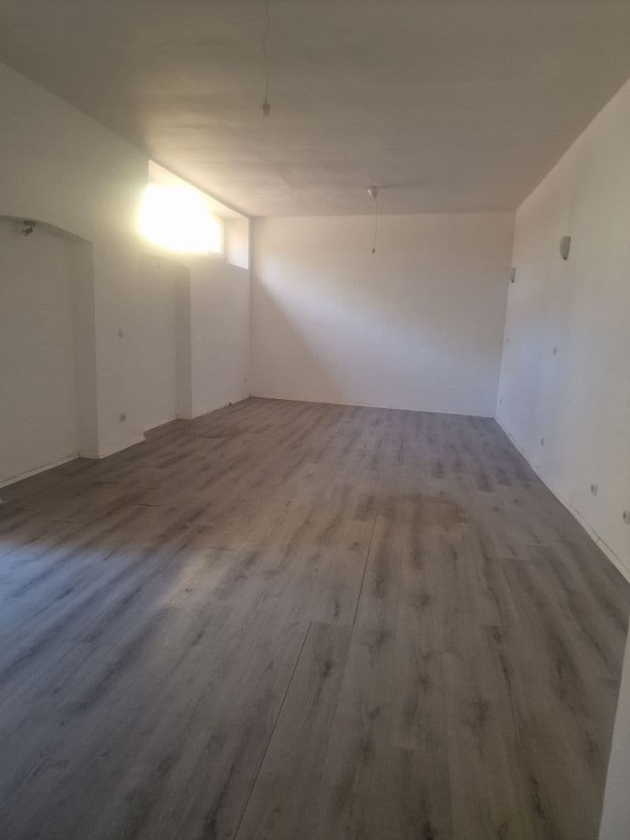Prenájom nebytového priestoru 63 m², Nuselská, Praha, Praha Prenájom nebytového priestoru 63 m², Nuselská, Praha, Praha