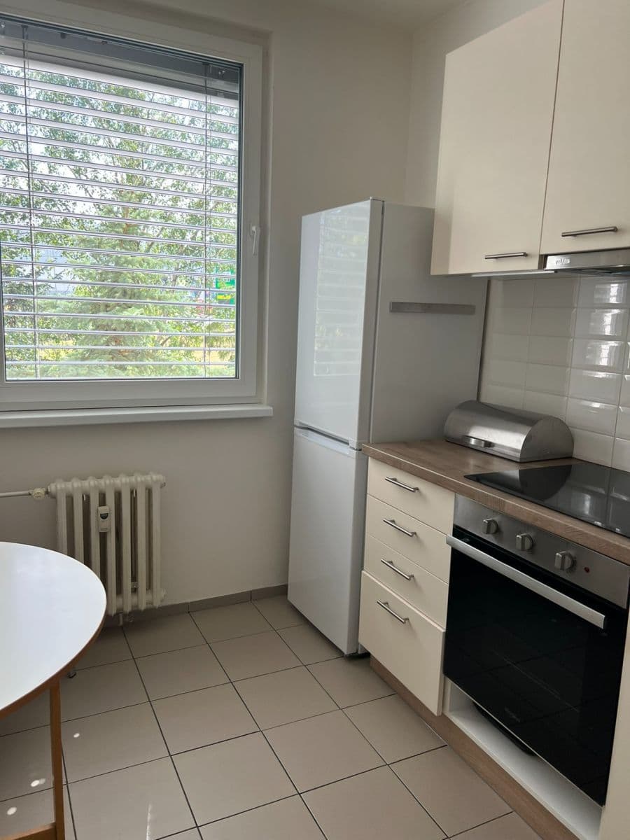 Prenájom bytu 2-izbový 43 m², Slavínského, Praha, Praha Prenájom bytu 2-izbový 43 m², Slavínského, Praha, Praha