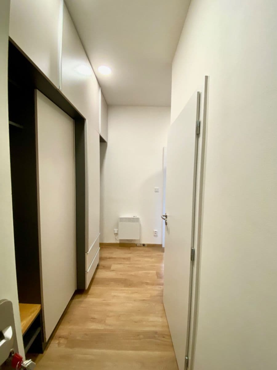 Prenájom bytu 2-izbový 50 m², Holečkova, Praha, Praha Prenájom bytu 2-izbový 50 m², Holečkova, Praha, Praha