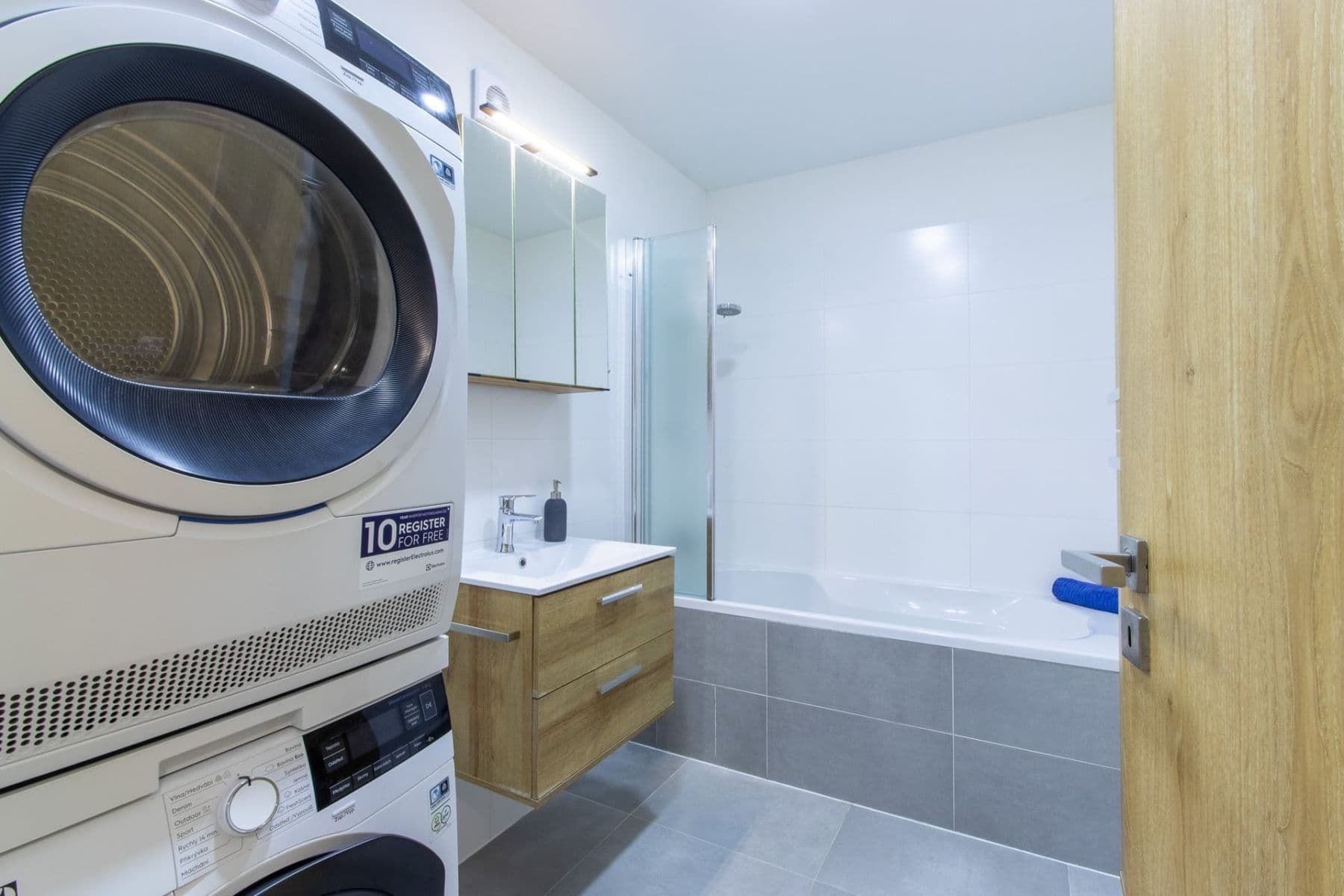 Prenájom bytu 3-izbový 68 m², Jaselská, Mnichovo Hradiště, Středočeský kraj Prenájom bytu 3-izbový 68 m², Jaselská, Mnichovo Hradiště, Středočeský kraj