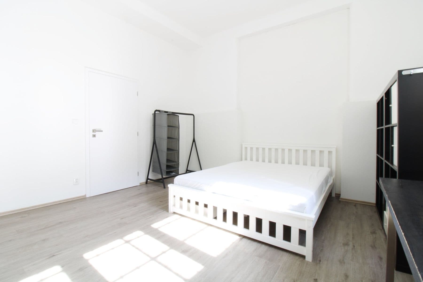 Prenájom bytu 2-izbový 51 m², Podolská, Praha, Praha Prenájom bytu 2-izbový 51 m², Podolská, Praha, Praha