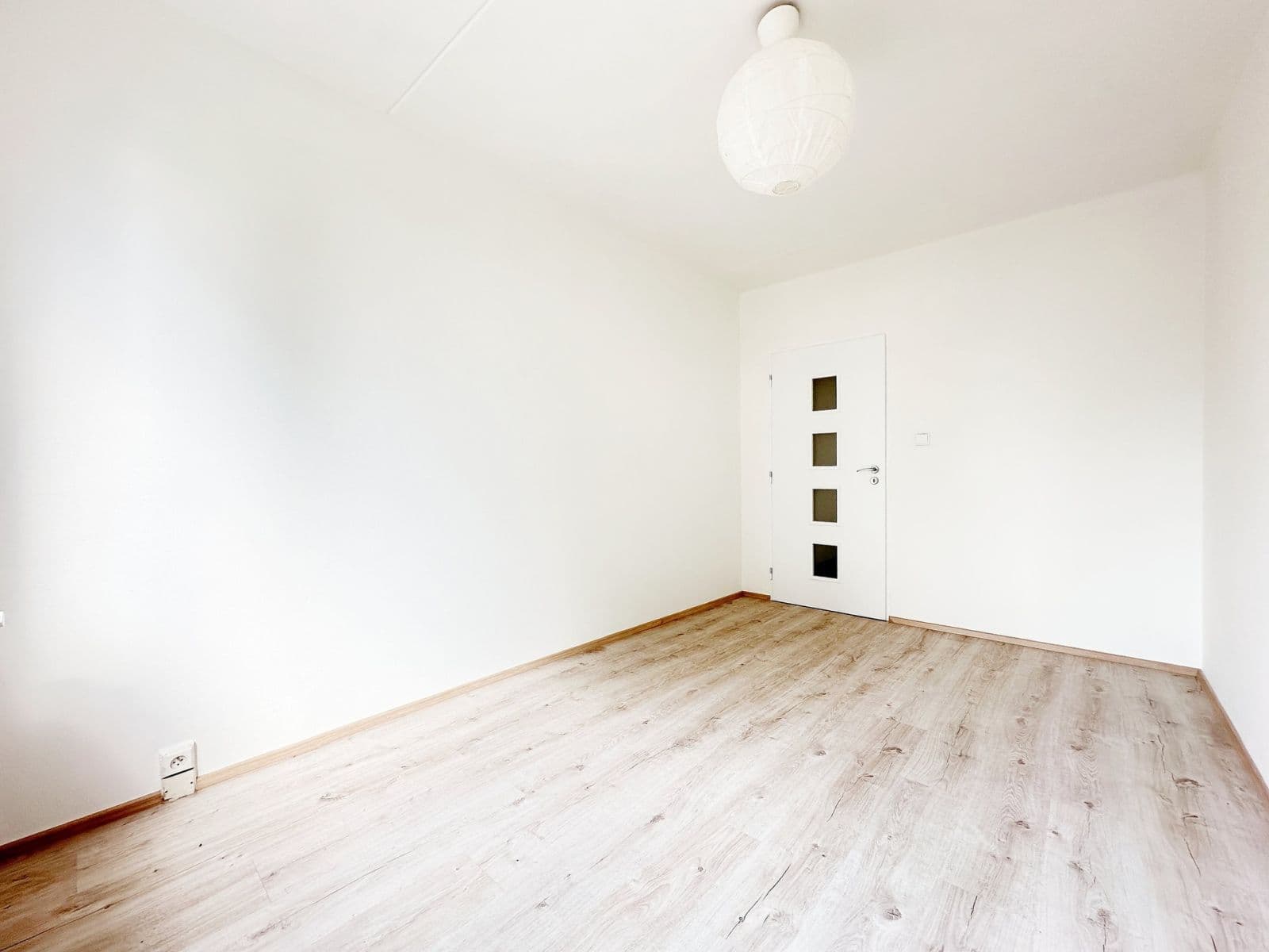 Prenájom bytu 2-izbový 47 m², Slavatova, Praha, Praha Prenájom bytu 2-izbový 47 m², Slavatova, Praha, Praha