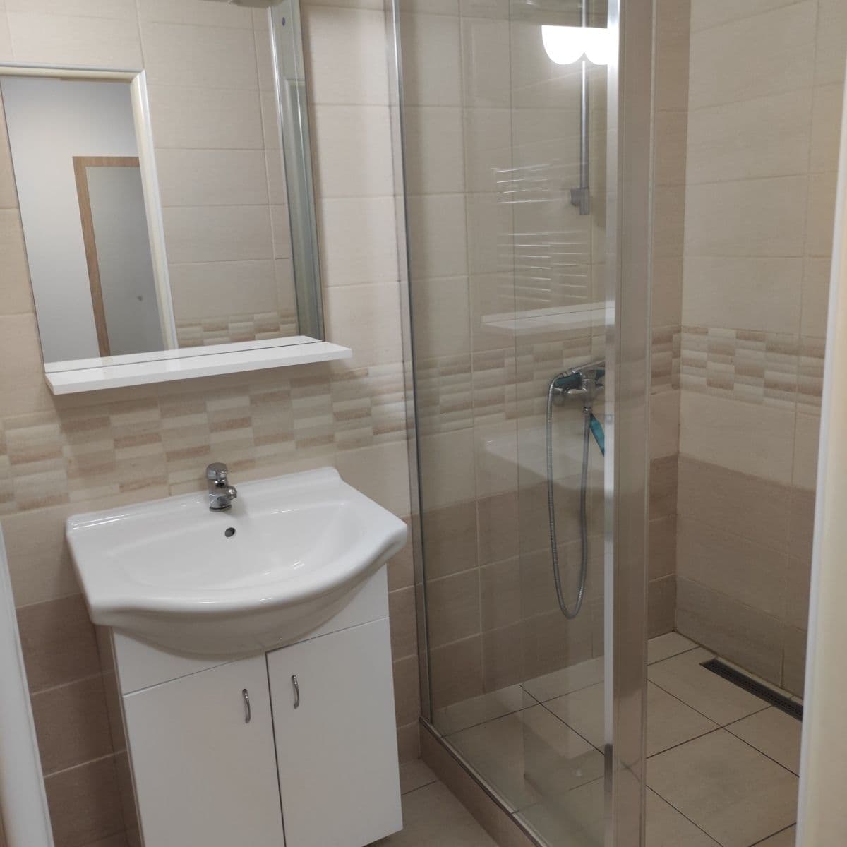 Prenájom bytu 1-izbový 40 m², Mlýnská, Kolín, Středočeský kraj Prenájom bytu 1-izbový 40 m², Mlýnská, Kolín, Středočeský kraj