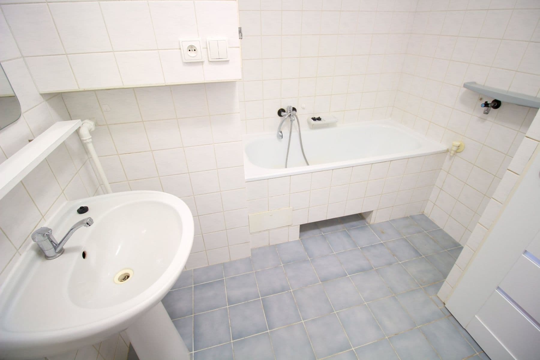 Prenájom bytu 3-izbový 75 m², Vnoučkova, Benešov, Středočeský kraj Prenájom bytu 3-izbový 75 m², Vnoučkova, Benešov, Středočeský kraj