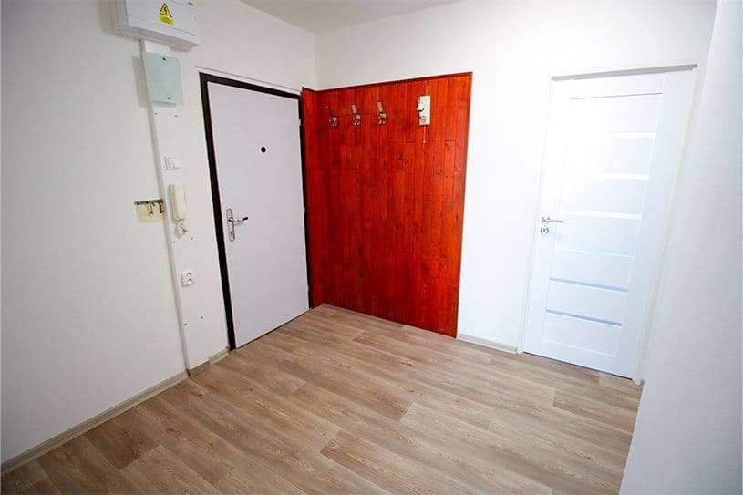 Prenájom bytu 3-izbový 75 m², Vnoučkova, Benešov, Středočeský kraj Prenájom bytu 3-izbový 75 m², Vnoučkova, Benešov, Středočeský kraj