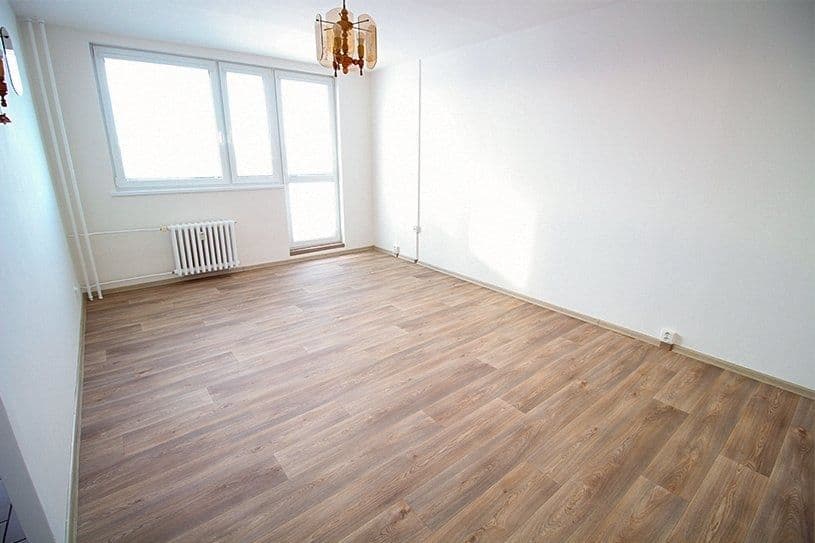 Prenájom bytu 3-izbový 75 m², Vnoučkova, Benešov, Středočeský kraj Prenájom bytu 3-izbový 75 m², Vnoučkova, Benešov, Středočeský kraj