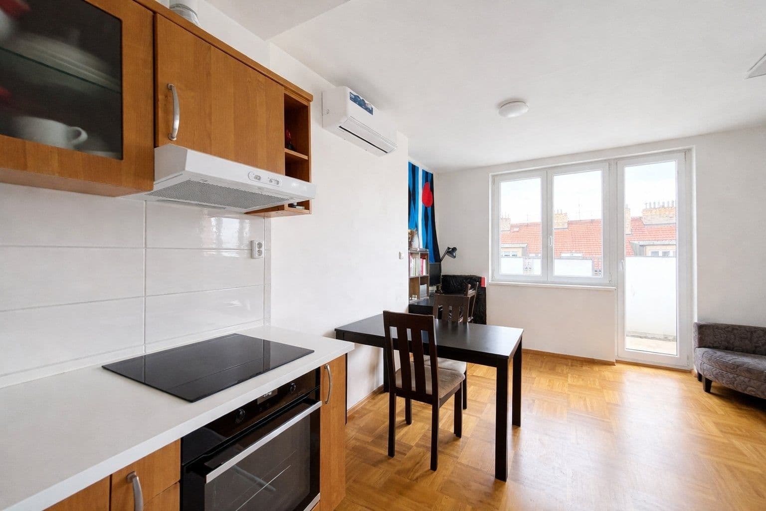 Prenájom bytu 1-izbový 47 m², Vykáňská, Praha, Praha Prenájom bytu 1-izbový 47 m², Vykáňská, Praha, Praha