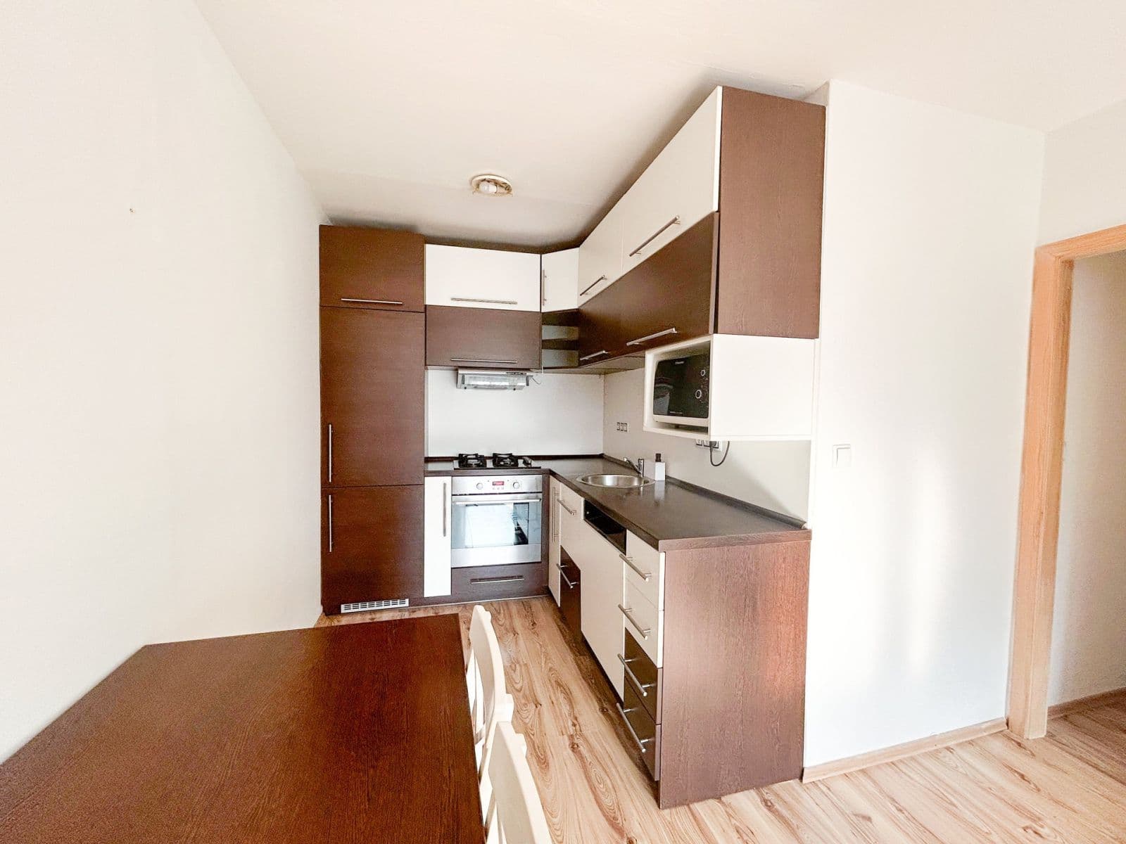 Prenájom bytu 2-izbový 40 m², Novodvorská, Praha, Praha Prenájom bytu 2-izbový 40 m², Novodvorská, Praha, Praha