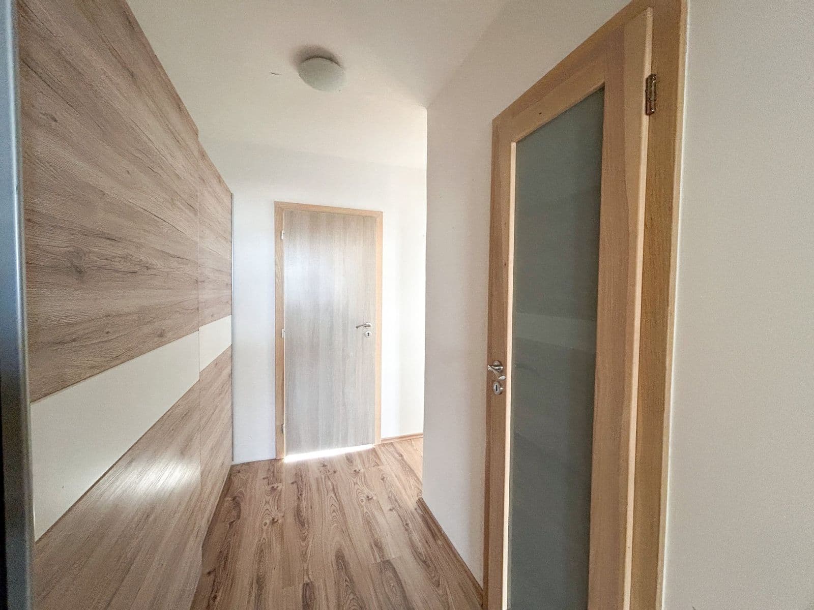 Prenájom bytu 2-izbový 40 m², Novodvorská, Praha, Praha Prenájom bytu 2-izbový 40 m², Novodvorská, Praha, Praha