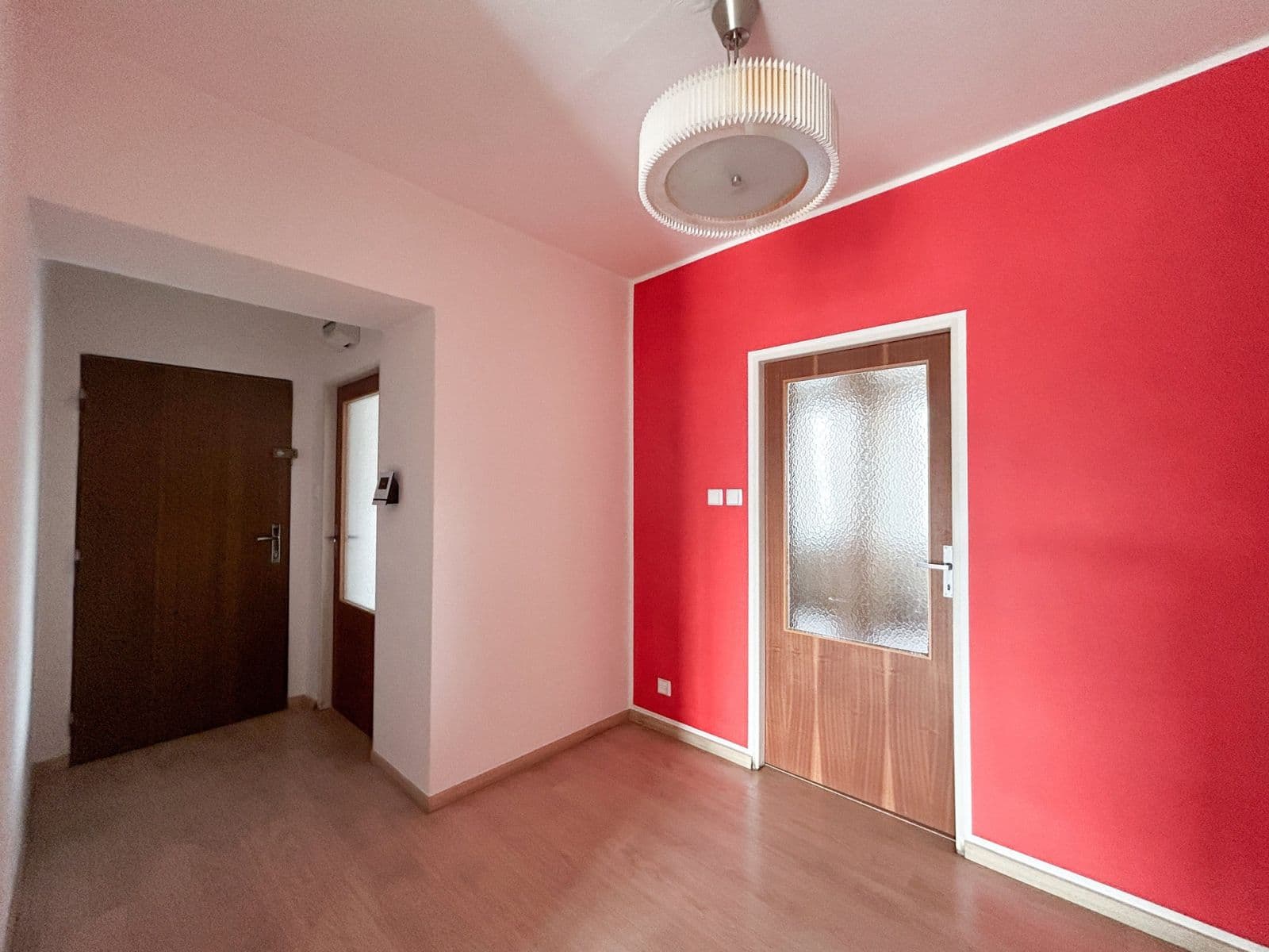 Prenájom bytu 3-izbový 78 m², Tusarova, Praha, Praha Prenájom bytu 3-izbový 78 m², Tusarova, Praha, Praha