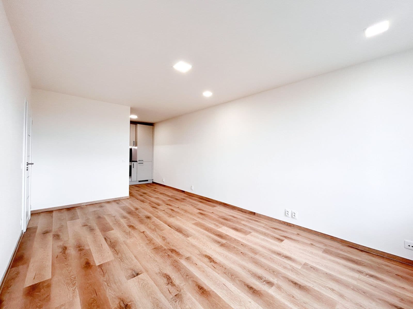 Prenájom bytu 2-izbový 44 m², Jateční, Kolín, Středočeský kraj Prenájom bytu 2-izbový 44 m², Jateční, Kolín, Středočeský kraj