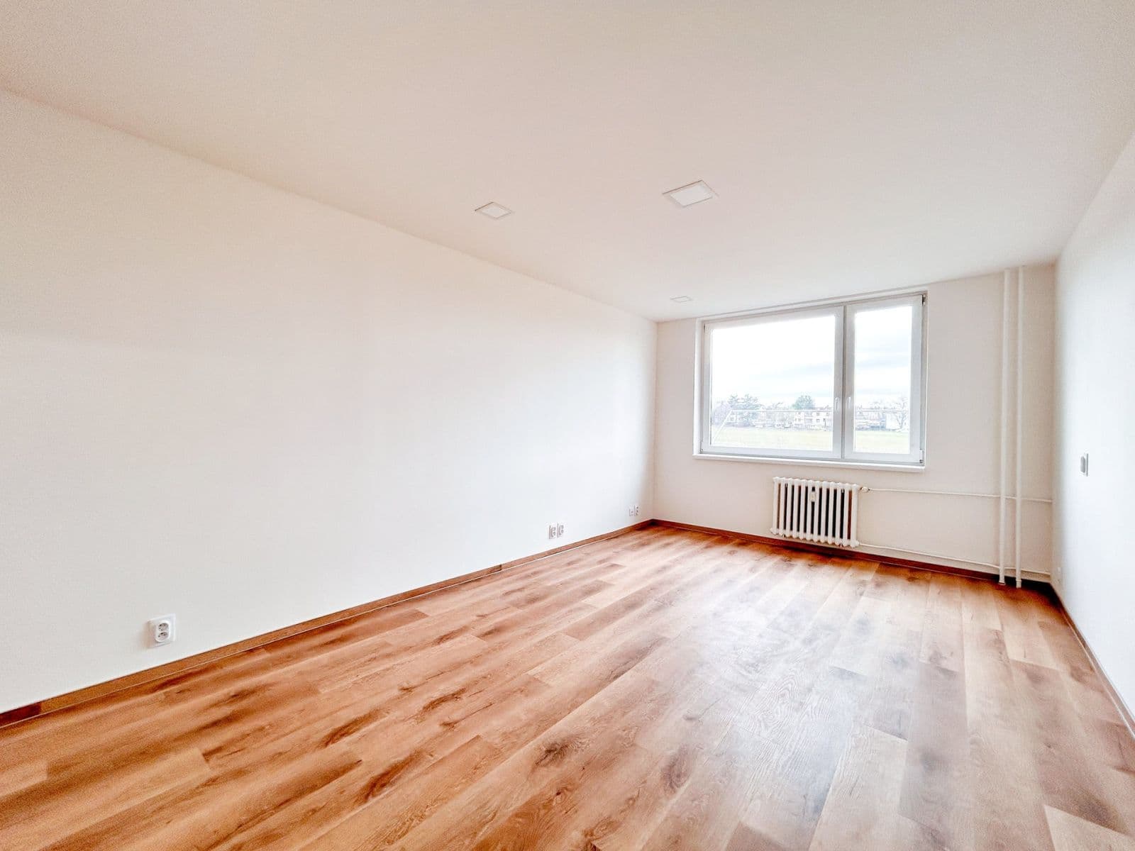 Prenájom bytu 2-izbový 44 m², Jateční, Kolín, Středočeský kraj Prenájom bytu 2-izbový 44 m², Jateční, Kolín, Středočeský kraj