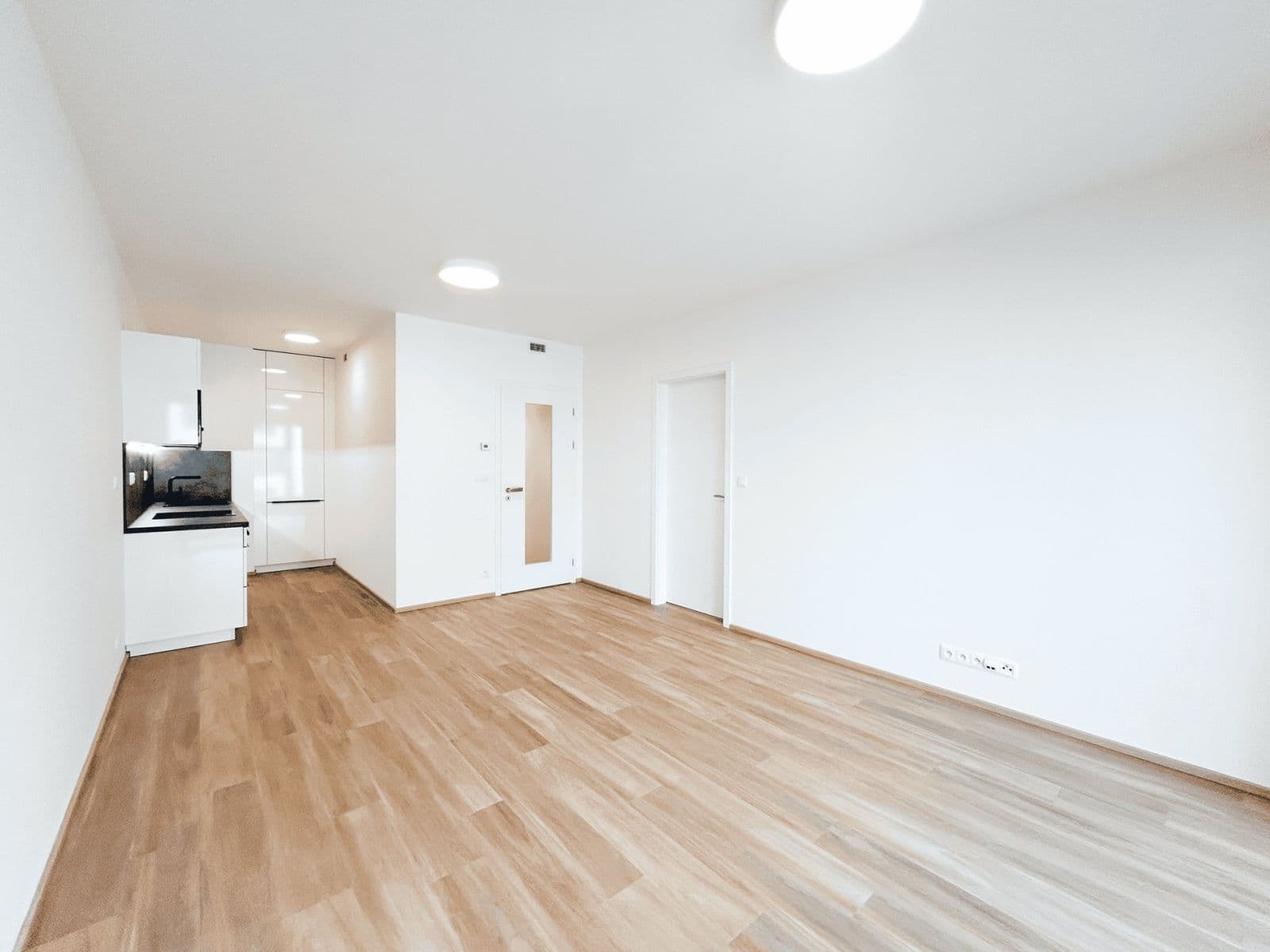 Prenájom bytu 2-izbový 59 m², Domalípova, Praha, Praha Prenájom bytu 2-izbový 59 m², Domalípova, Praha, Praha