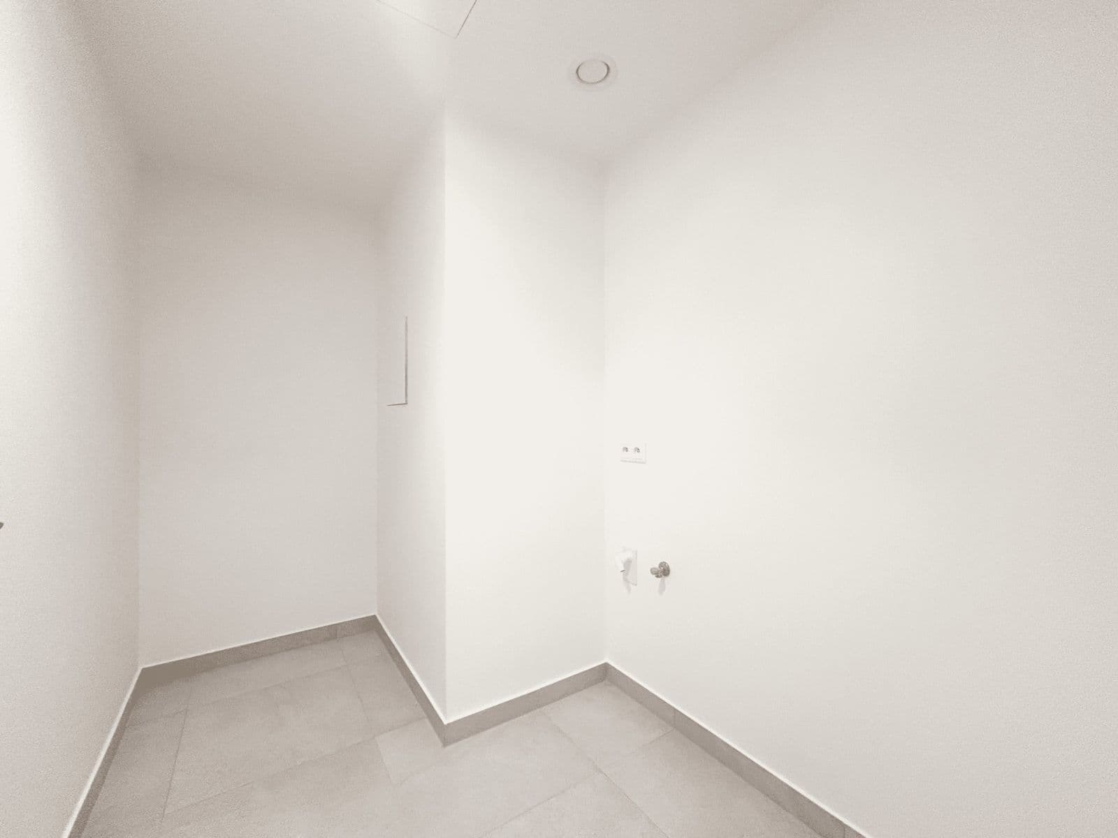 Prenájom bytu 2-izbový 59 m², Domalípova, Praha, Praha Prenájom bytu 2-izbový 59 m², Domalípova, Praha, Praha
