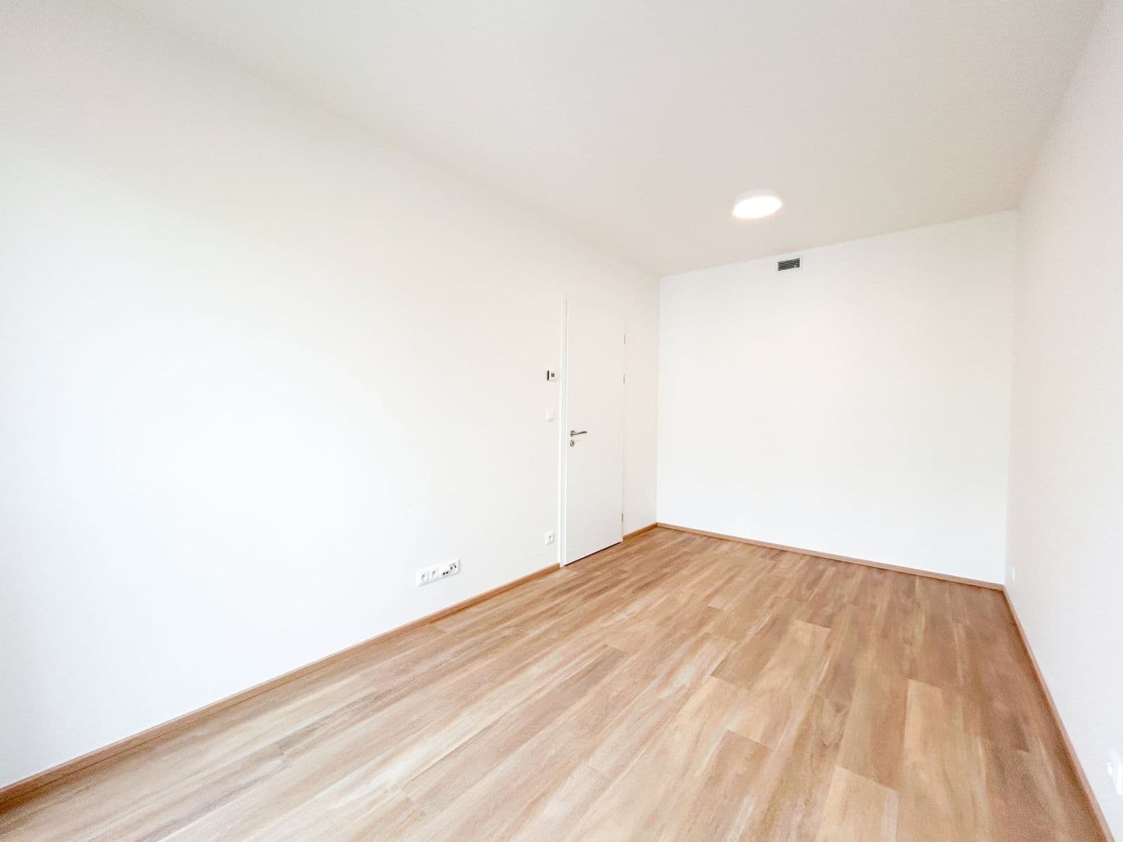 Prenájom bytu 2-izbový 59 m², Domalípova, Praha, Praha Prenájom bytu 2-izbový 59 m², Domalípova, Praha, Praha